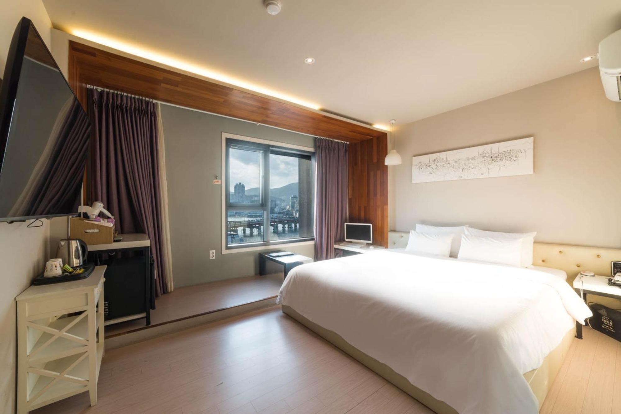 Hotel Bridge Busan Extérieur photo