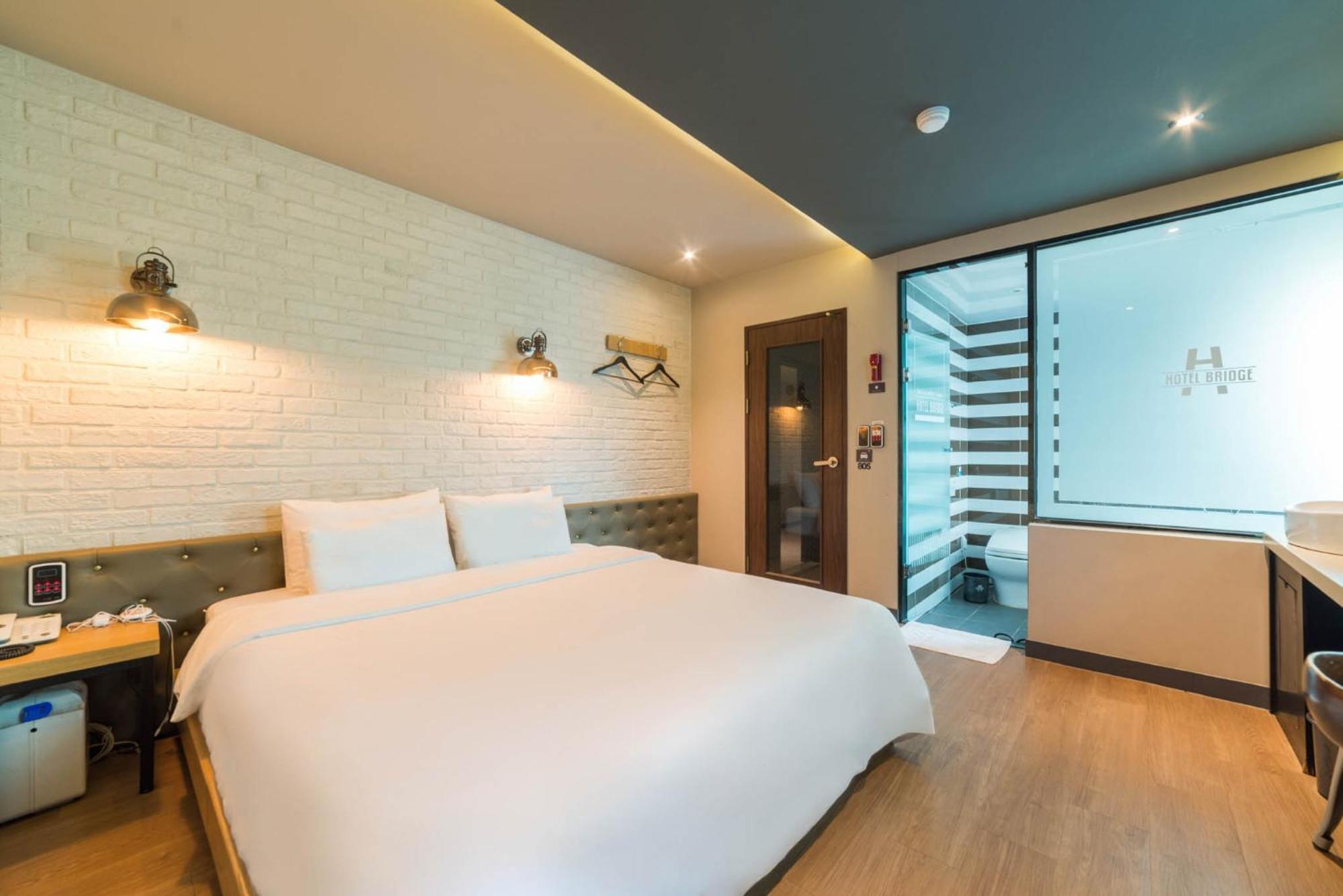 Hotel Bridge Busan Extérieur photo