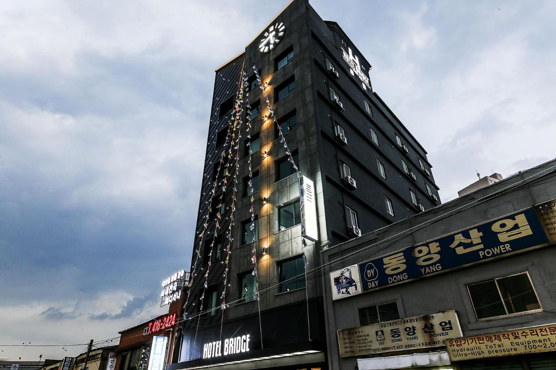 Hotel Bridge Busan Extérieur photo